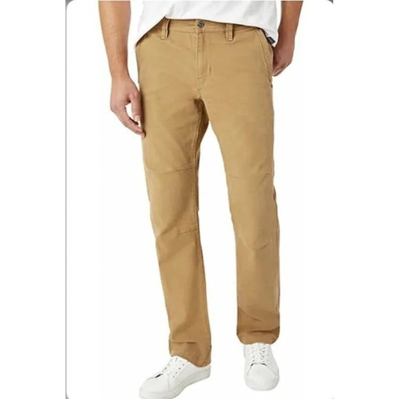 NWT Eddie  Bauer Relaxed Fit Utility Cargo Pants 30x32 - Picture 1 of 8